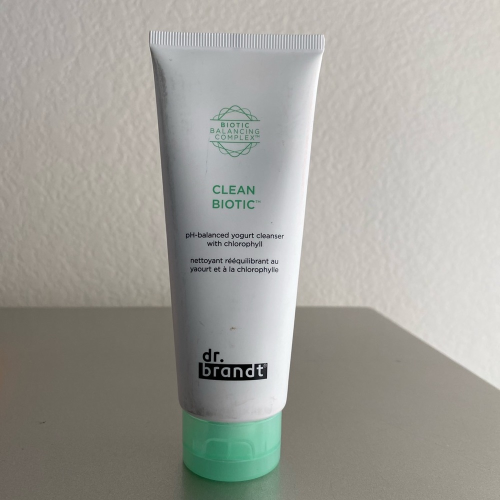 Dr Brandt Clean Biotic Yogurt Cleanser